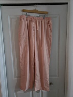 Women's Straight-Leg Drawstring Pants in Light Peach